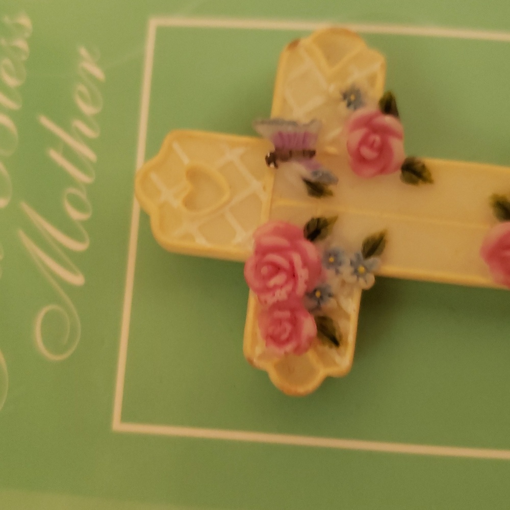NEW Cross Pin - Picture 4 of 6